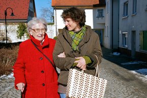 Gottesdienst für Demenzkranke (Foto: Peter Maszlen | Fotolia.com) Gottesdienst für Demenzkranke