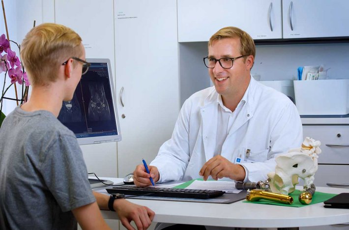 Patientengespräch (Foto: Clemens Mayer)