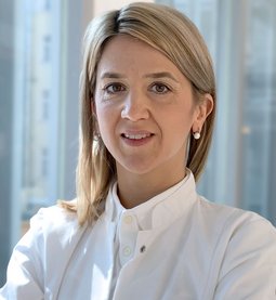 Dr. Silvia Friedrich (Foto: Franziska Unglaub) Oberärztin Fachärztin für Innere Medizin, Notfallmedizin