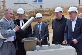 Grundsteinlegung Zentrum für Altersmedizin (Foto: Krankenhaus der Barmherzigen Brüder Regensburg) Grundsteinlegung Zentrum für Altersmedizin
