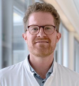 Dr. Lukas Kremmler (Foto: Marina Bergmüller)