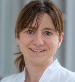 Priv-Doz. Dr. Christiane Girlich: Fachärztin für Innere Medizin, Endokrinologie/Diabetologie, Oberärztin