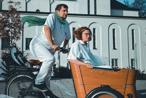 Frohe Weihnachten 2022 (Bild: Krankenhaus Barmherzige Brüder Regensburg) Frohe Weihnachten 2022