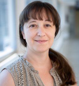Portrait von Sonja Bauer-Sendldorfer, Referentin Marketing und Öffentlichkeitsarbeit