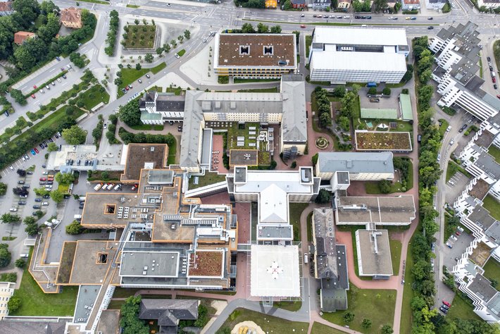 Luftaufnahme Krankenhaus Barmherzige Brüder Regensburg 2021 (Foto: de-Agentur)