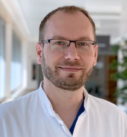 Markus Decker (Foto: Franziska Unglaub) Markus Decker, Facharzt für Innere Medizin und Kardiologie